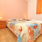 Apartment Michele Orebic