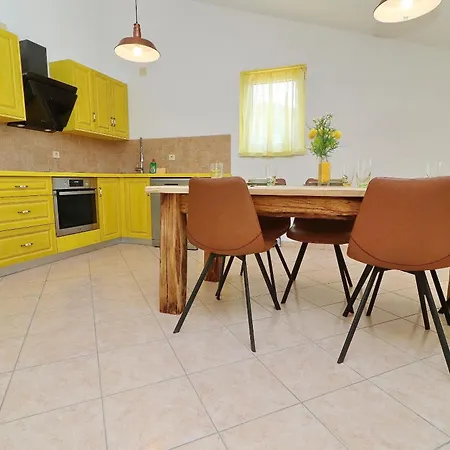 Michele Apartment