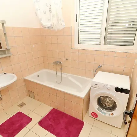 Michele アパート オレビック